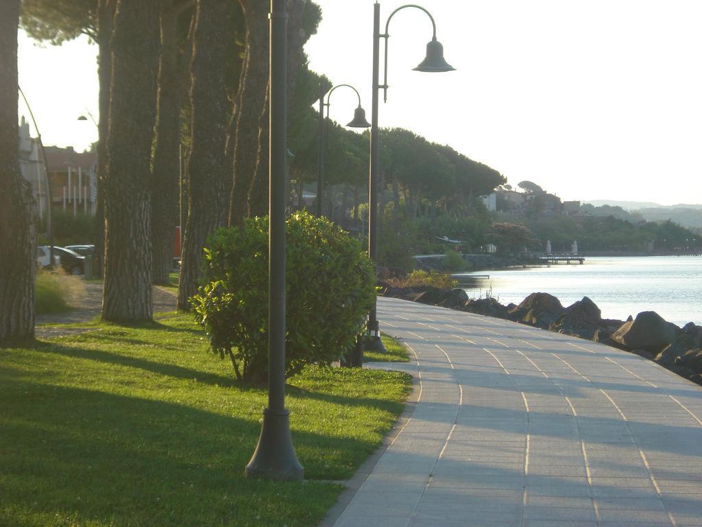 טרוויניאנו רומאנו Relax In Piazzetta Casa E Appartamento Per Vacanze מראה חיצוני תמונה