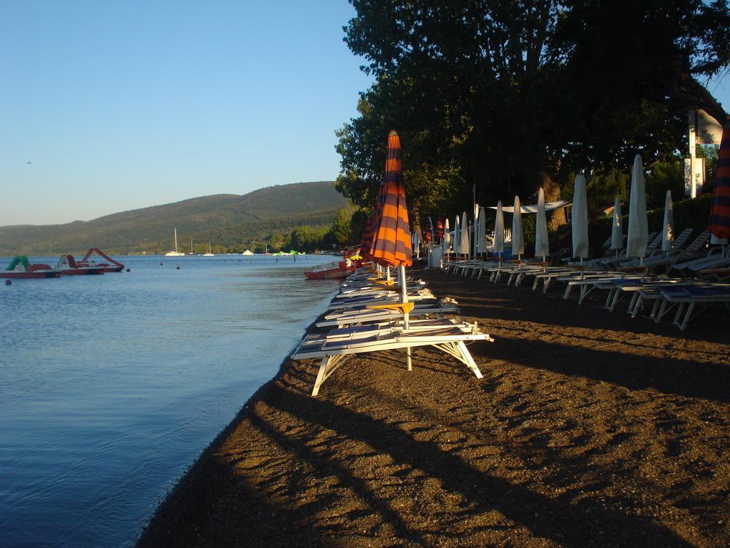 טרוויניאנו רומאנו Relax In Piazzetta Casa E Appartamento Per Vacanze מראה חיצוני תמונה